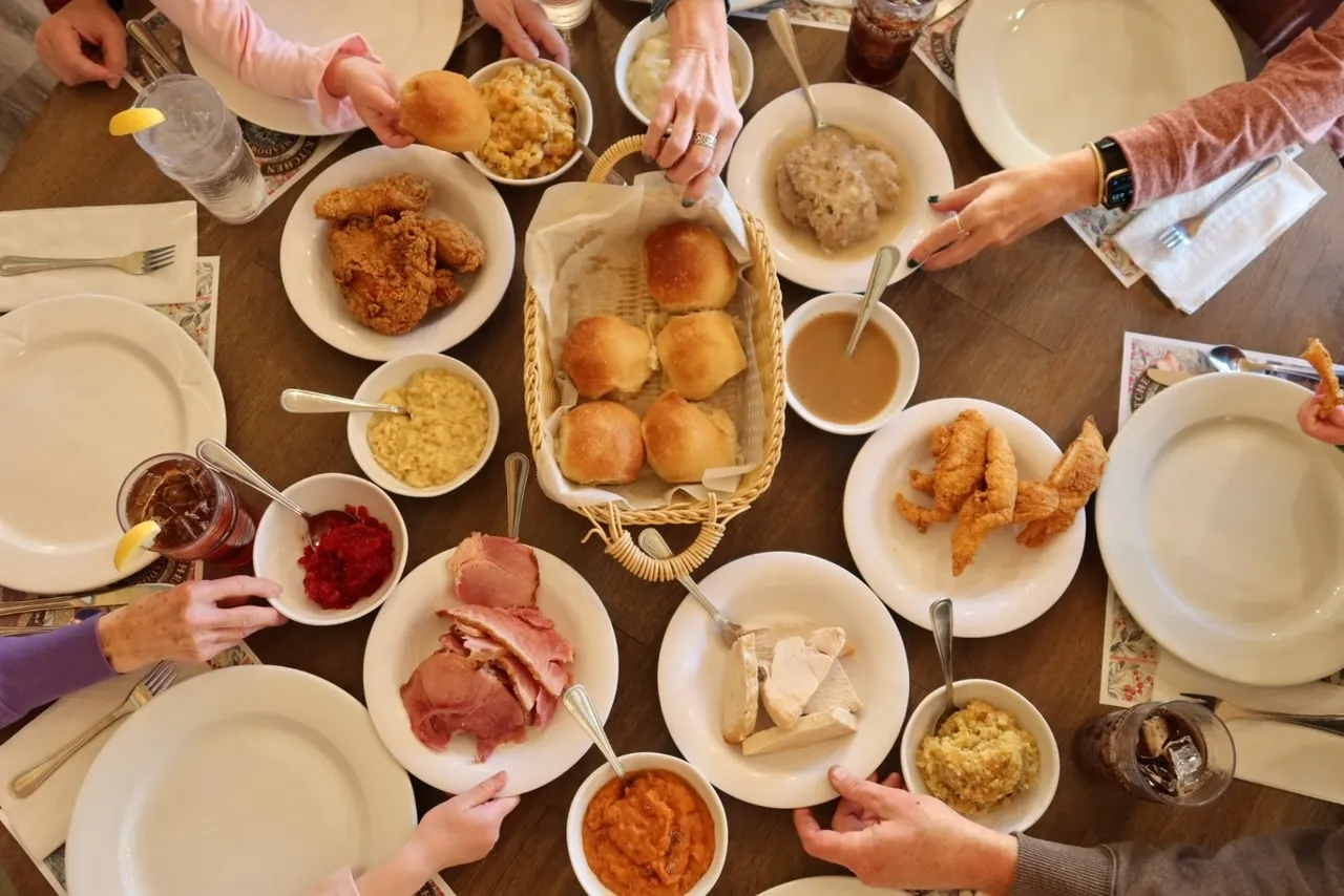 The-Kitchen-farm-to-table